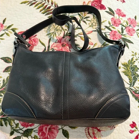 Coach Bleecker Felicia Pebble Black Leather Handbag F0882-F12323 EUC - Picture 3 of 12